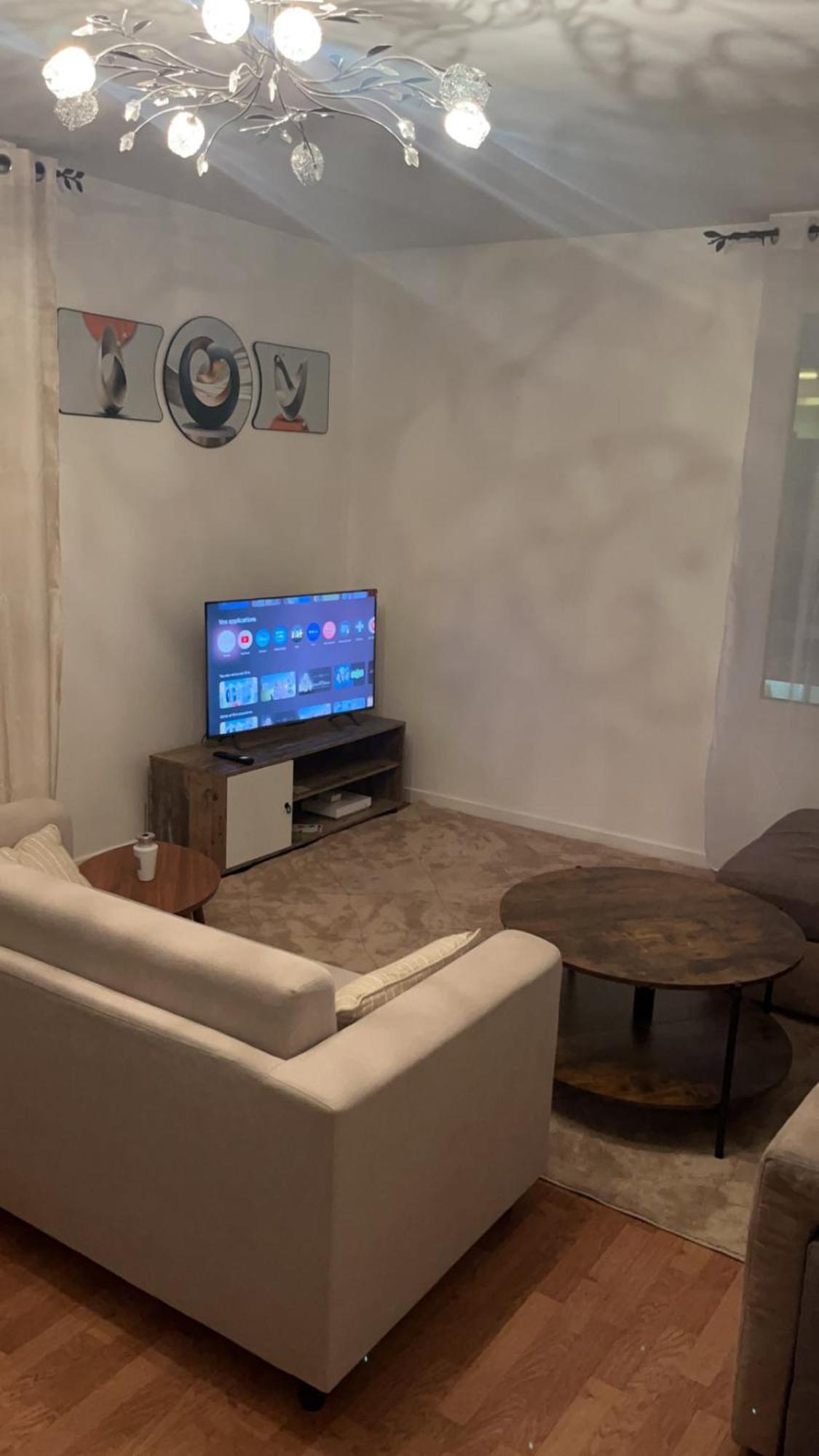 Appartement 2 Chambres Et Salon Proche Paris Sèvres Екстериор снимка